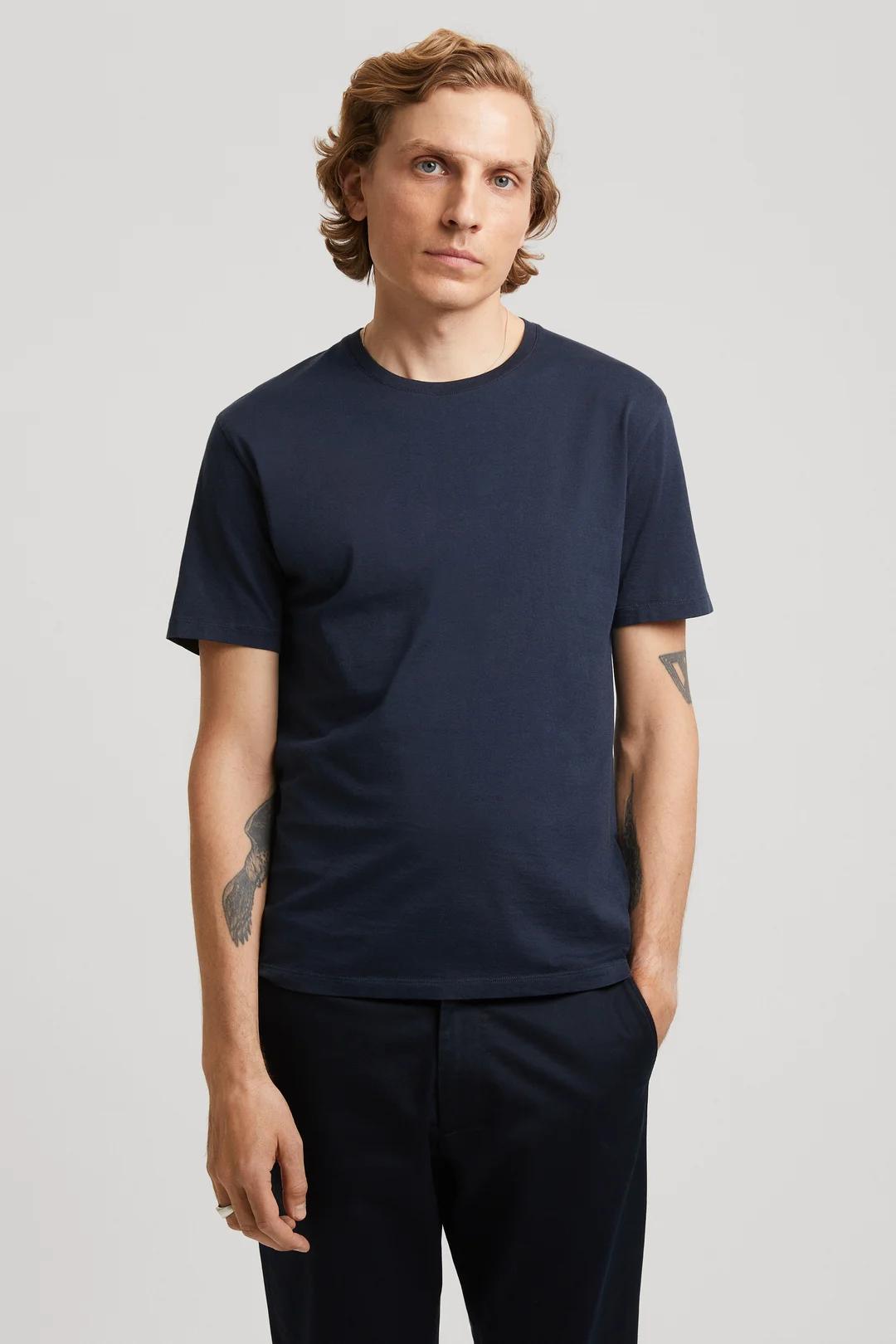 Dark Navy Lightweight T-Shirt ELS - Crewneck Cotton | ASKET
