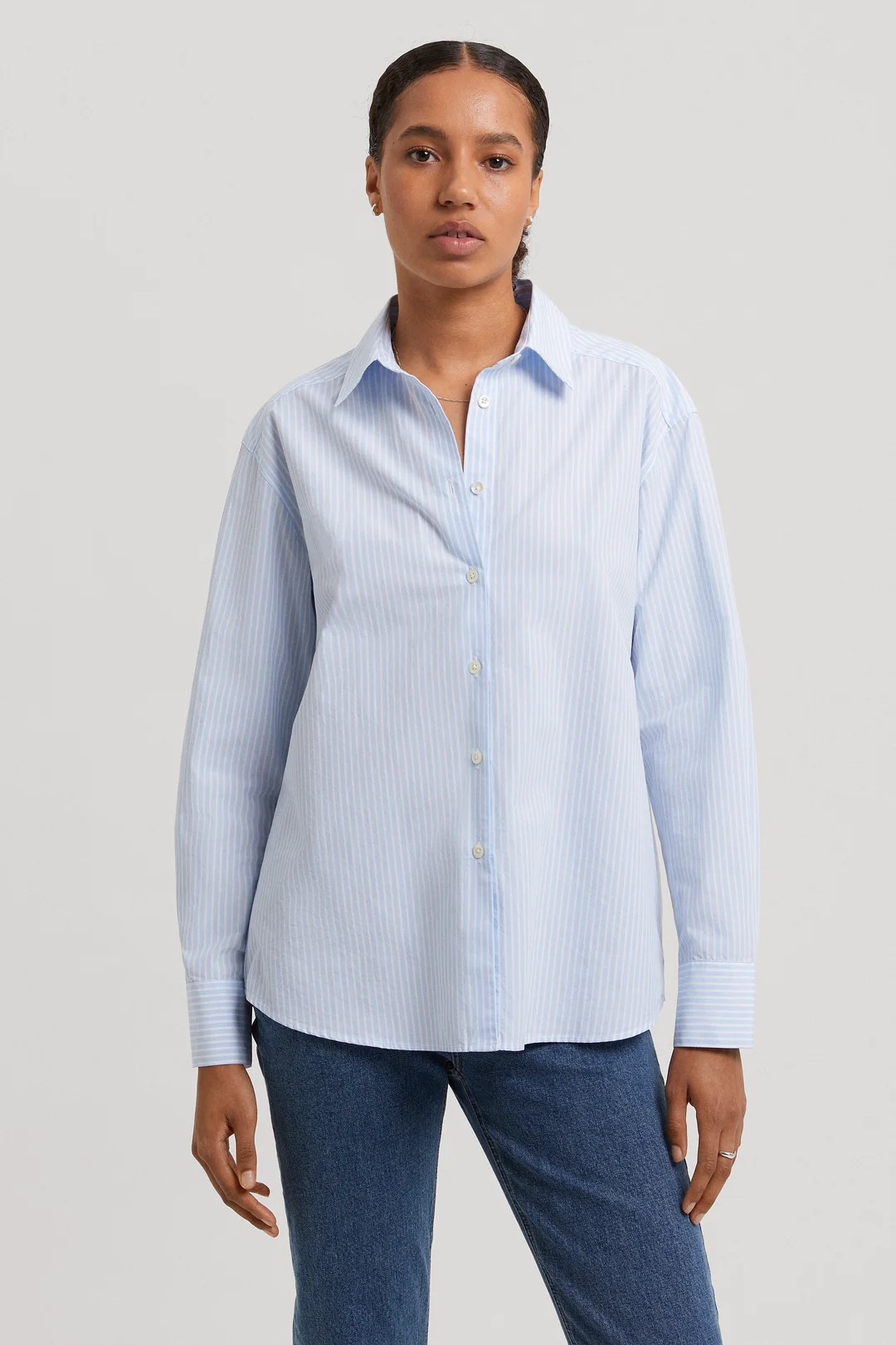 Women's Shirt in Blue Stripe | Organic Cotton Poplin Weave - ASKET