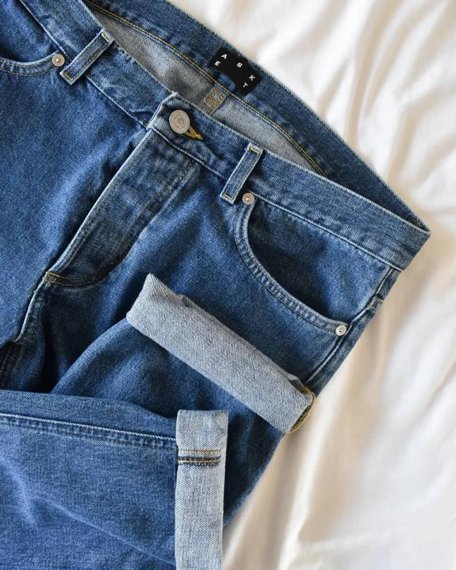 ASKET Men's Washed Denim Jeans