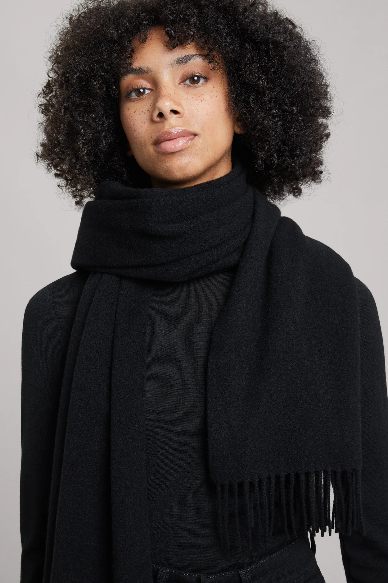 The Oversized Cashmere Wool Scarf