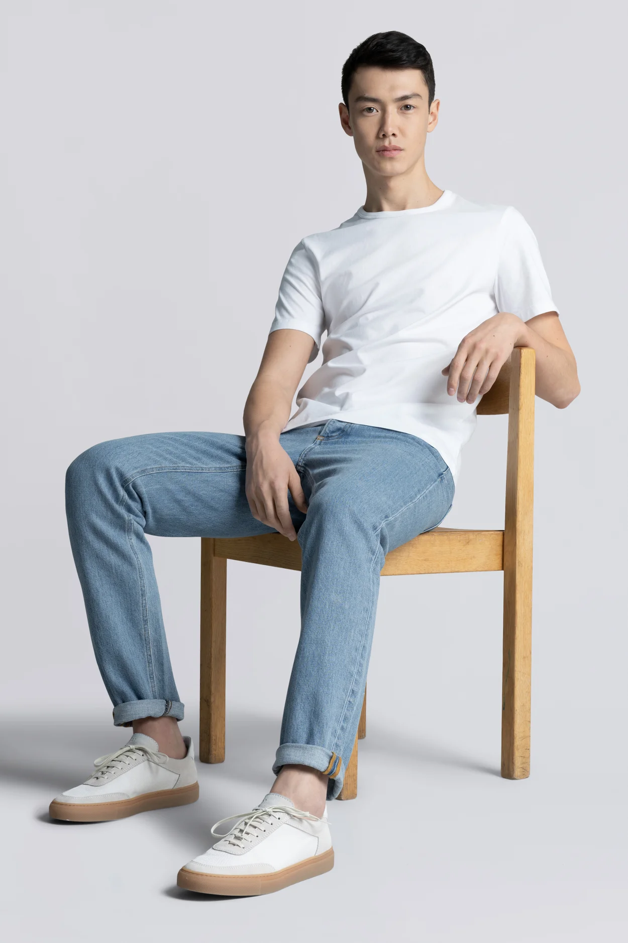 26 Best White T-Shirt Styles with Jean & Coat - LooksGud.com | Mens fashion  chinos, Casual party outfits men, Mens outfits